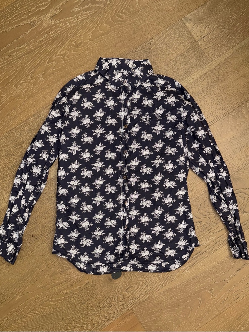 7‎ Diamonds Navy and White Floral Button-Down Shirt